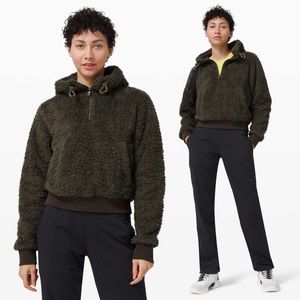 Lululemon Oh So Sherpa Half Zip in Dark Olive